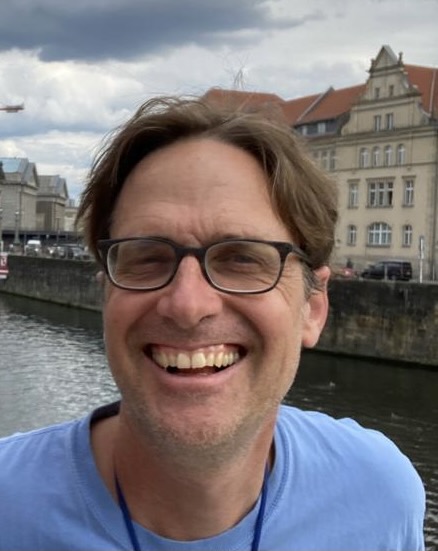 Dr. Dirk Winter smiling
